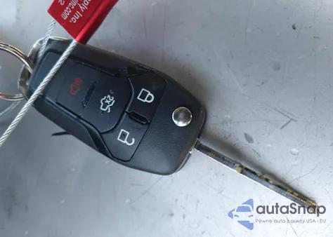 2013 Ford Fusion Se z USA, uszkodzony, nr VIN 3FA6P0H78DR364413